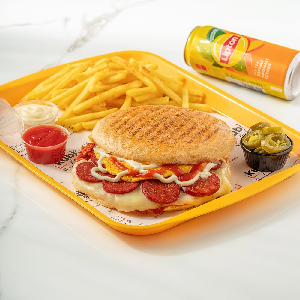 Yumurtalı Karışık Tost Menü