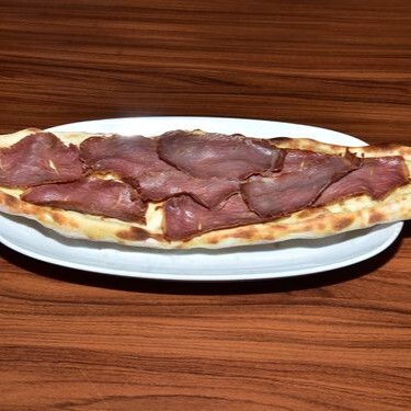 Pastırmalı Pide