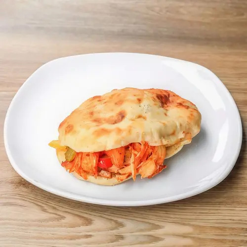 Tombik Ekmek Arası Tavuk Döner