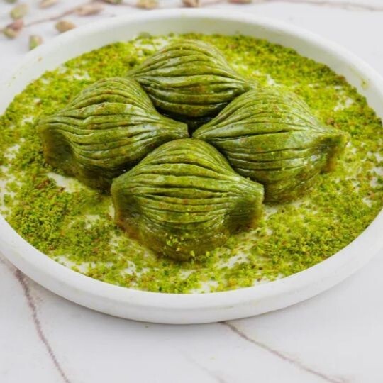 Midye Baklava (1 kg)