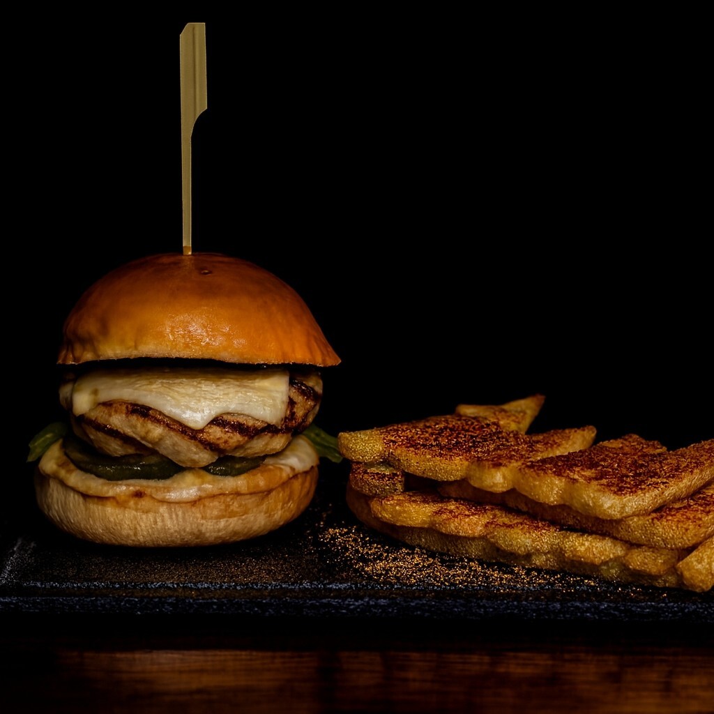 Trüf Cheese Tavuk Lokum Burger