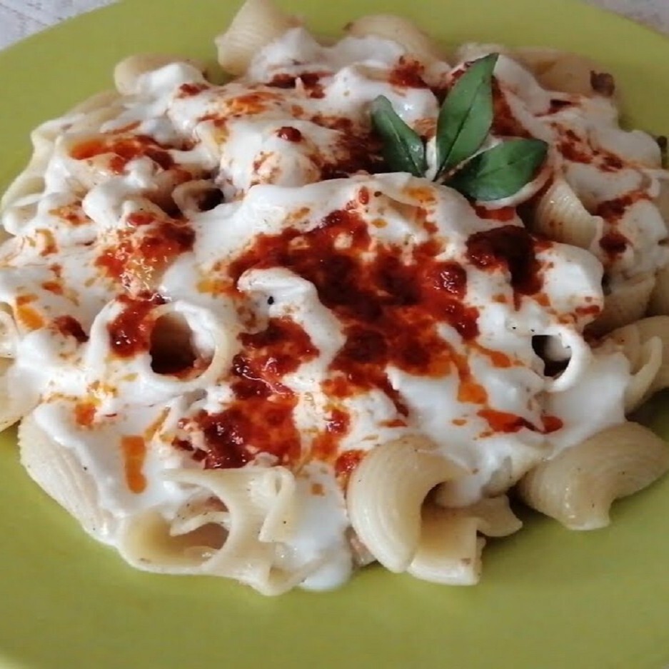 Yoğurtlu makarna