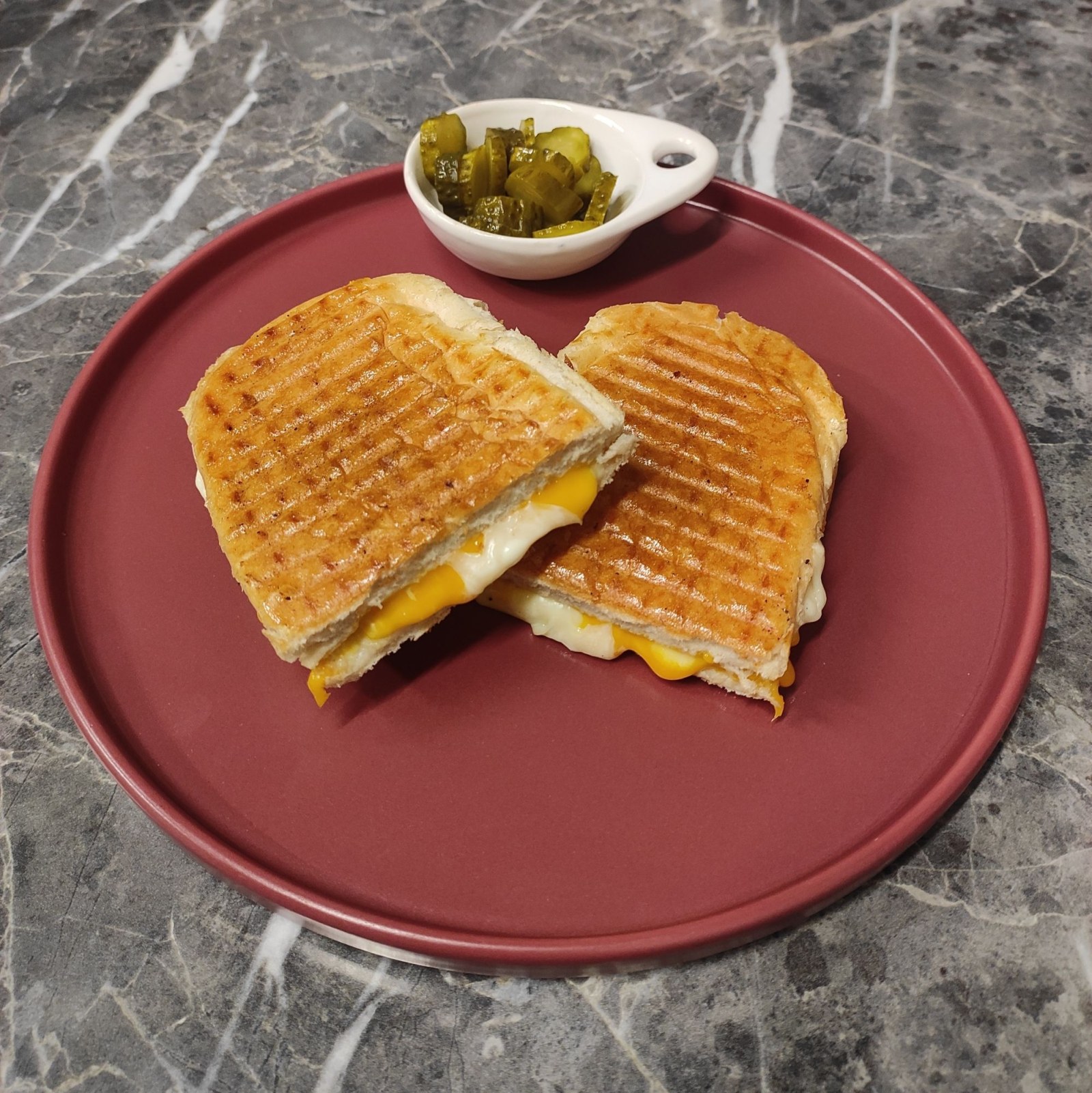 3 Peynirli Tost