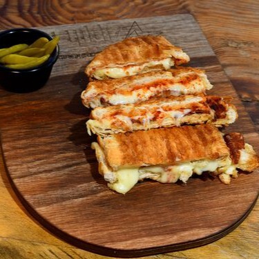 Ekmek Arası Sanayi Tostu (Yarım)