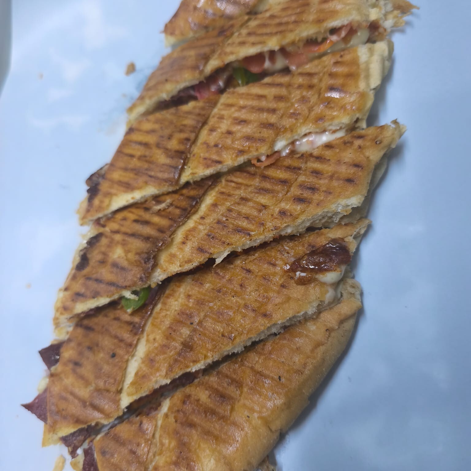 Tam Kaşarlı Tost