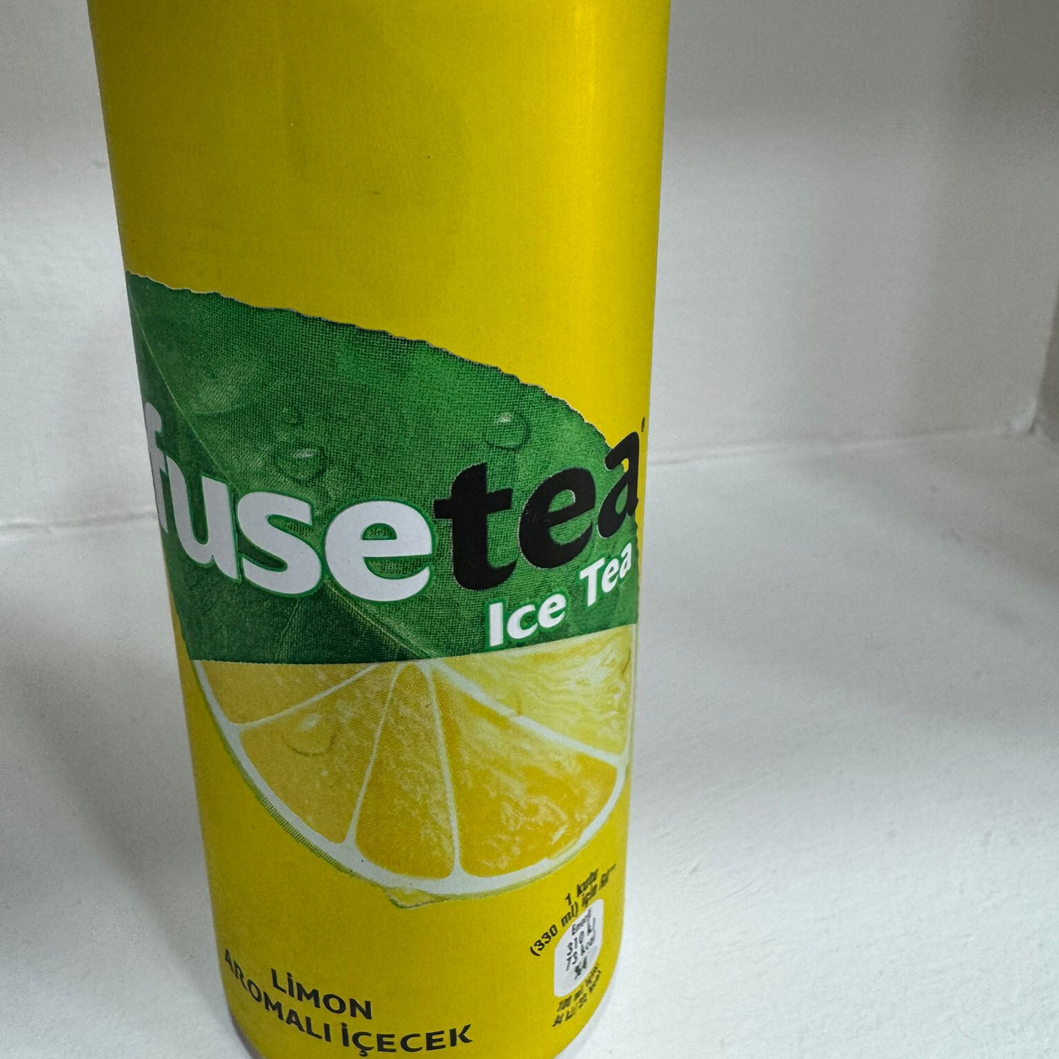 Fuse Tea Limon (330 ml)