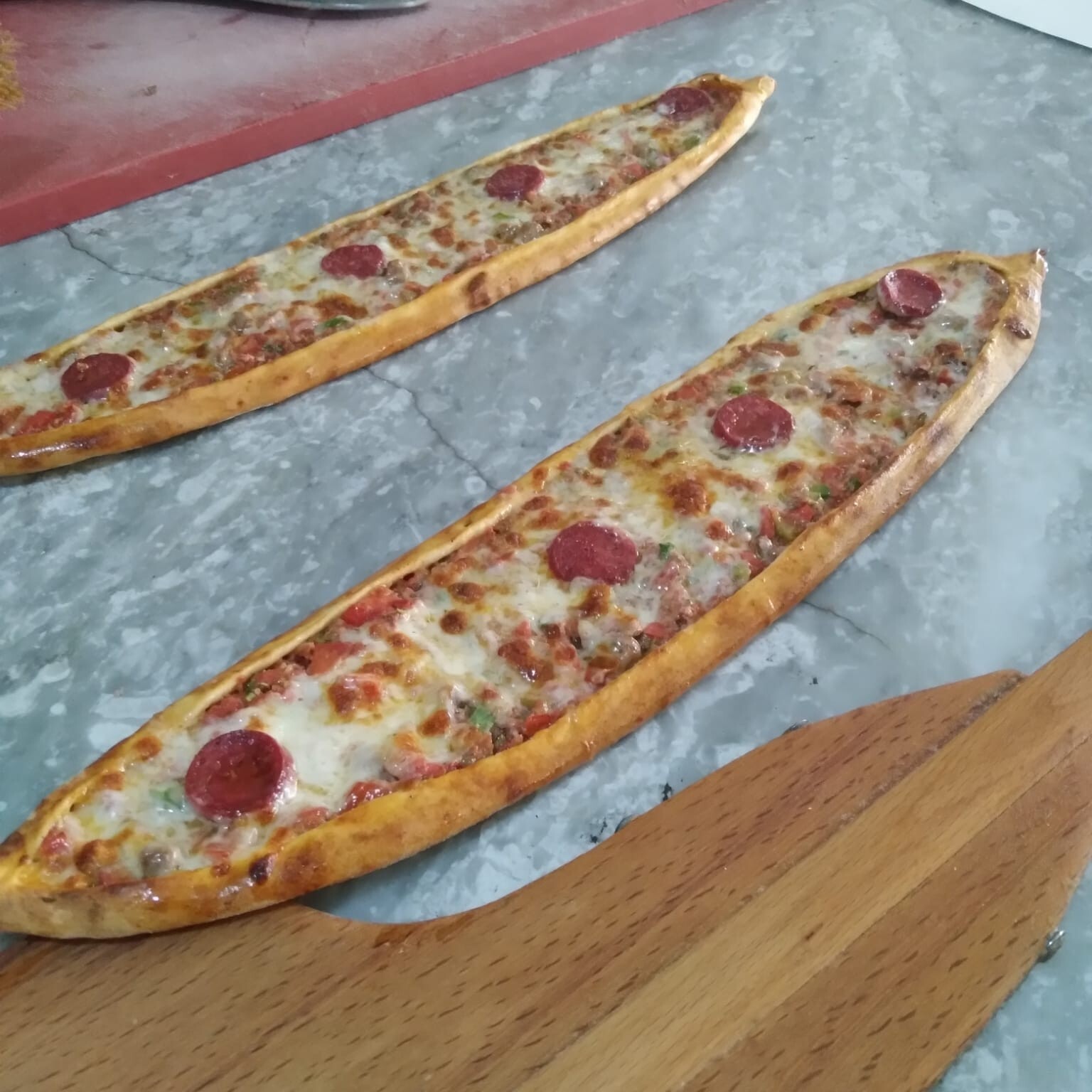 Kıymalı Kaşarlı Sucuklu Pide