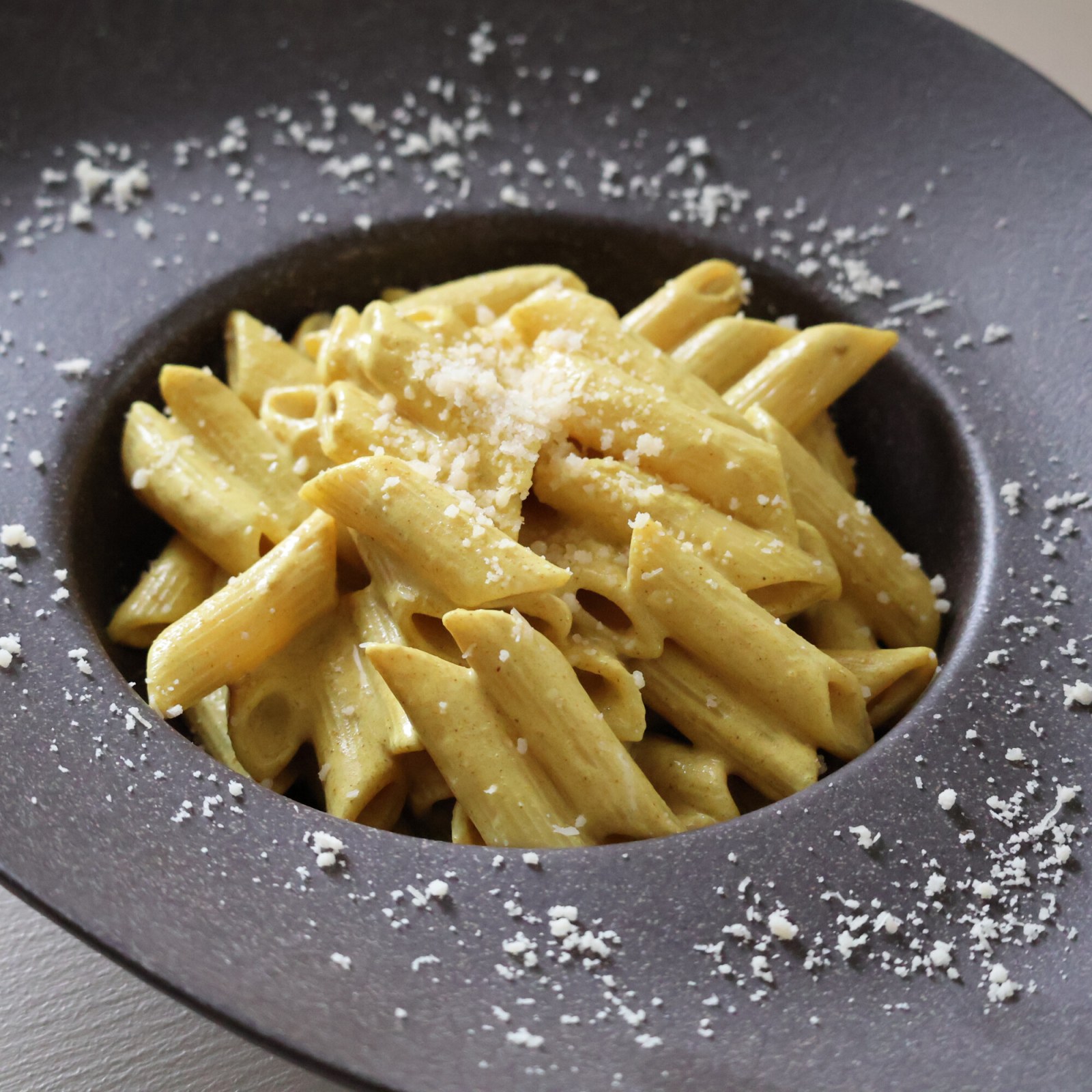 Köri Soslu Penne