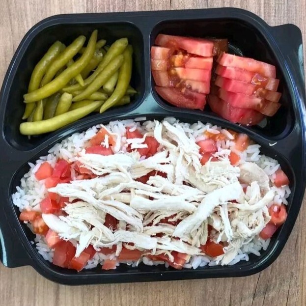 Tavuklu Domatesli Pilav + Ayran +Tatlı