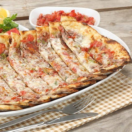 Konya Usulü Kuşbaşılı Kaşarlı Pide