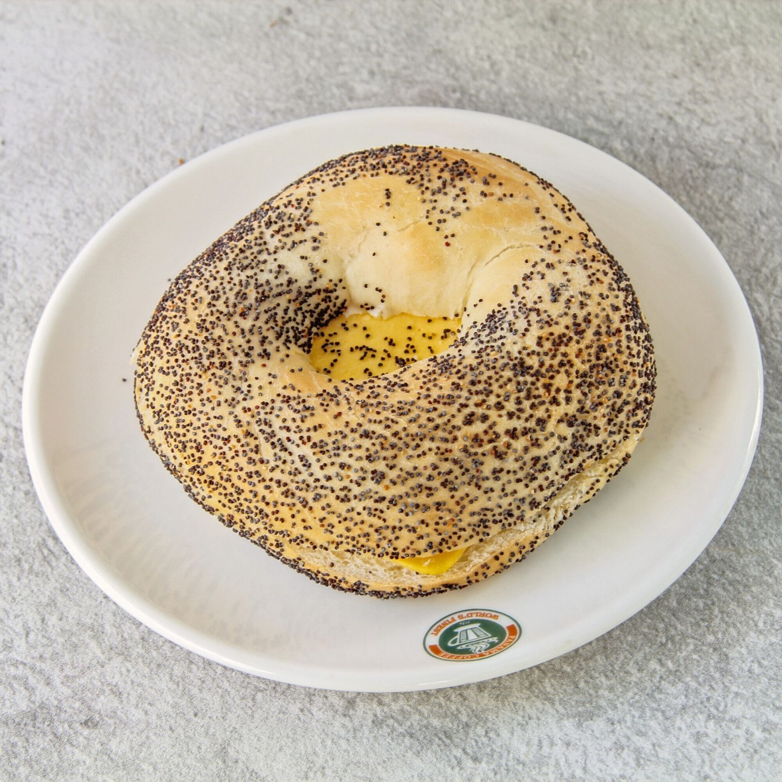 Üç Peynirli Bagel Sandviç