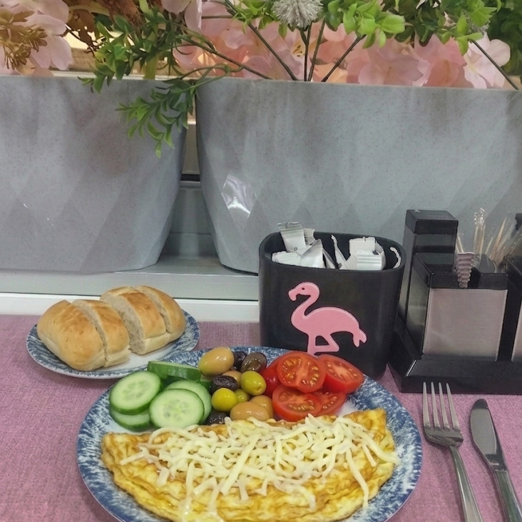 Kaşarlı Omlet Tabağı