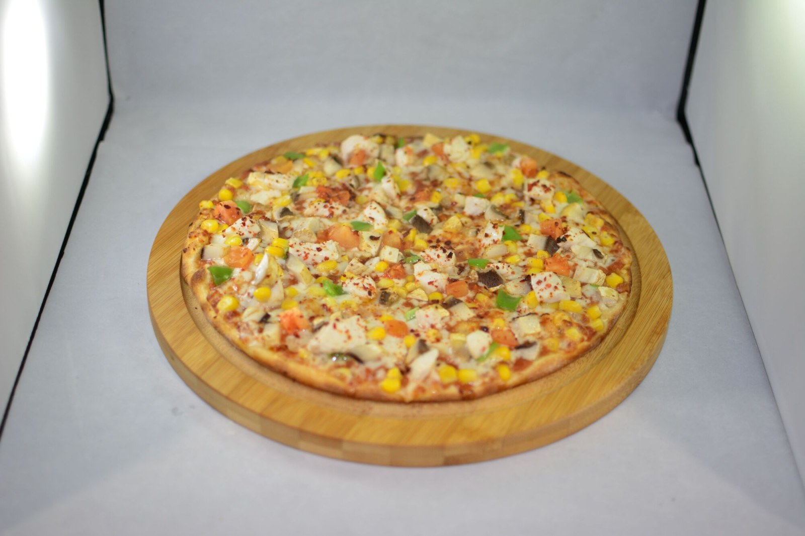 Tavuklu Pizza (4 Kişilik)