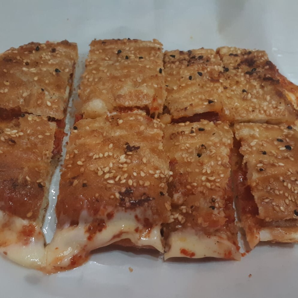 Yarım Ekmek Kaşarlı Tost ( susamlı ekmek )