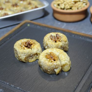 Cevizli Dolma (1 kg)