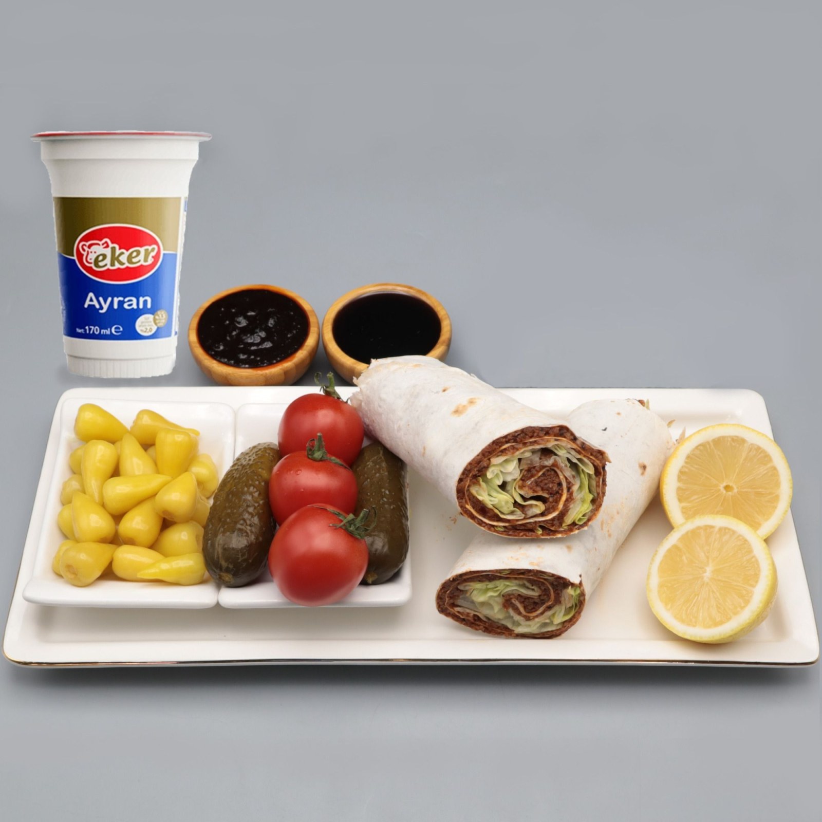 Çiğ Köfte Dürüm (125 gr) & Eker Ayran (170 ml)