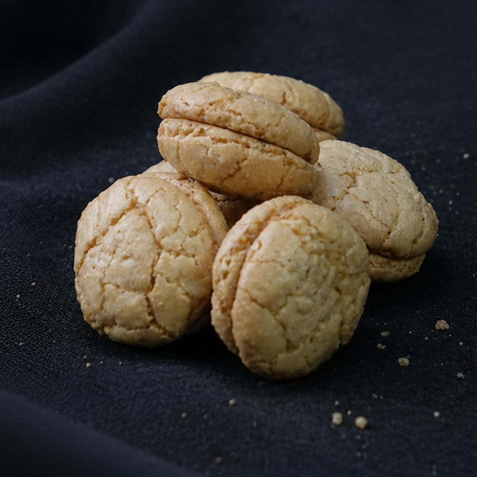 Acı Badem (6'lı Paket 110 gr)