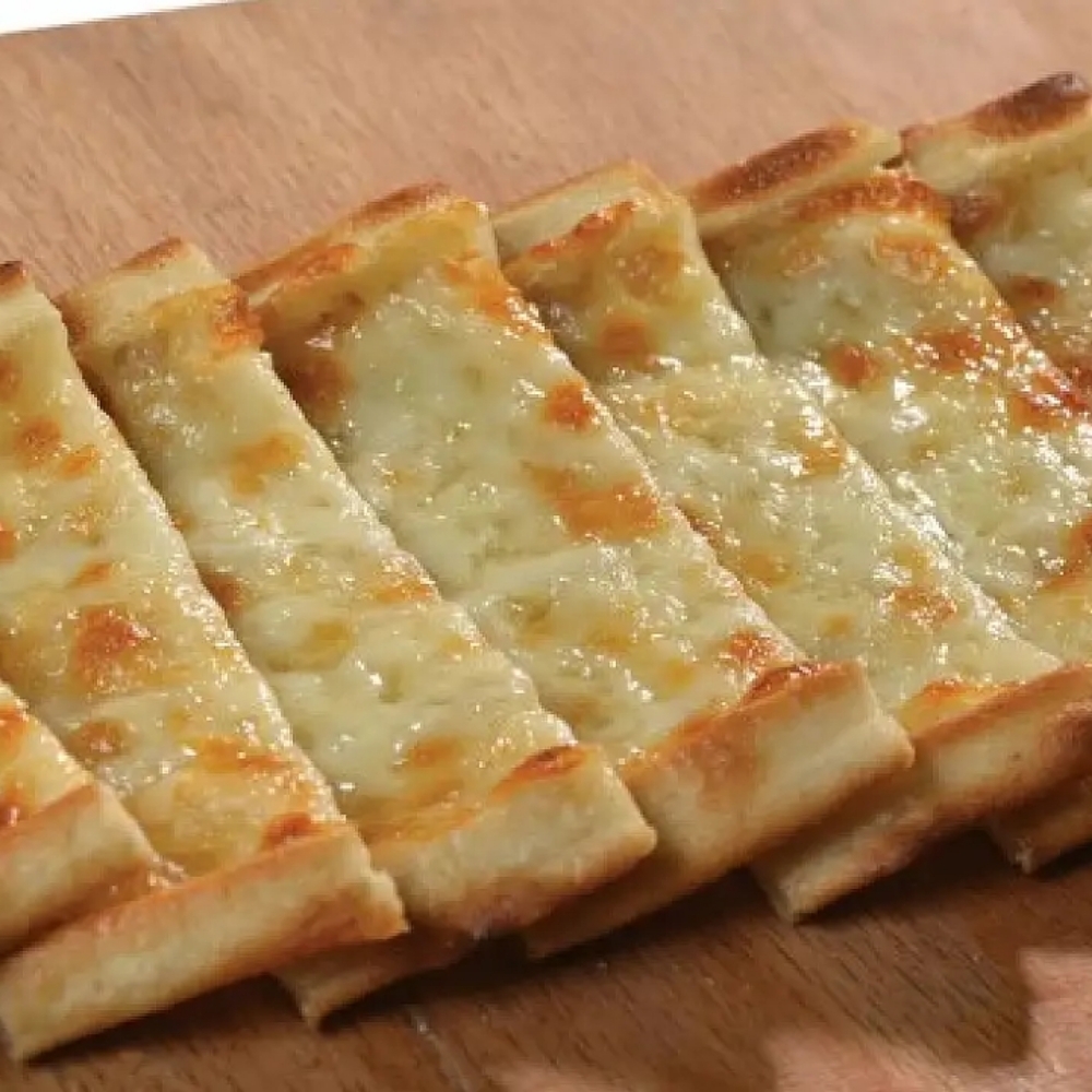 Kaşarlı Pide + Ayran