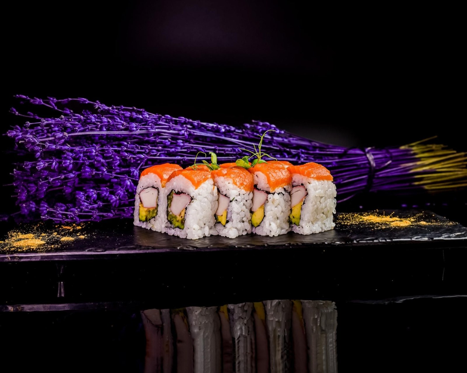 Canadian Roll (8 Parça)