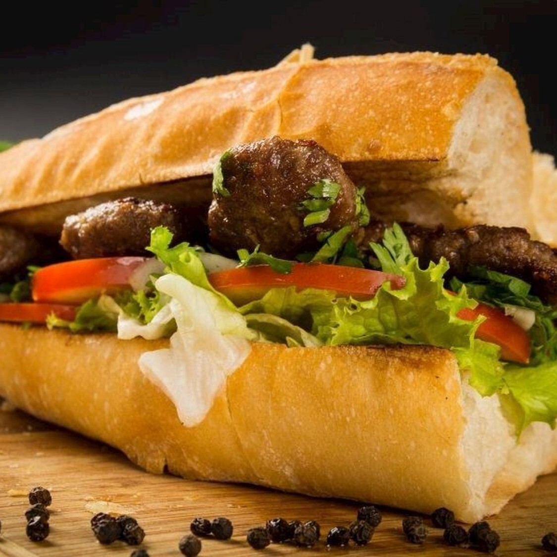 Yarım Ekmek Köfte Ekmek