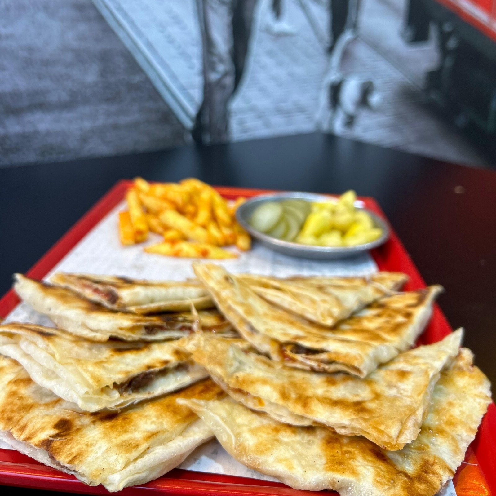 Sosis Kaşar Sucuk Yumurtalı Gözleme