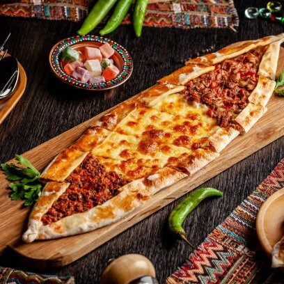 Special Pizza Pide(Kıyma,Kaşar)