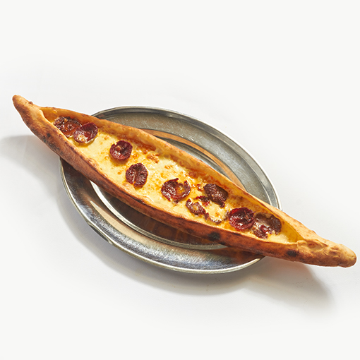 Sucuklu Kaşarlı Pide