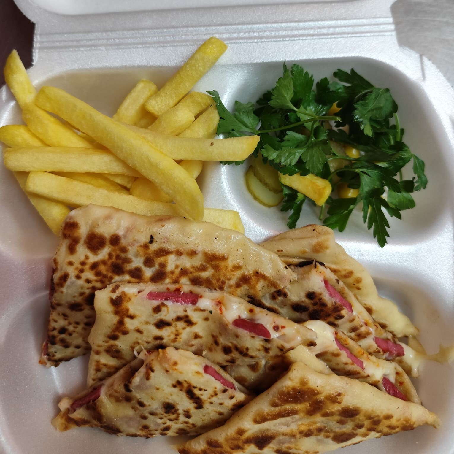 Sosisli Kaşarlı Gözleme