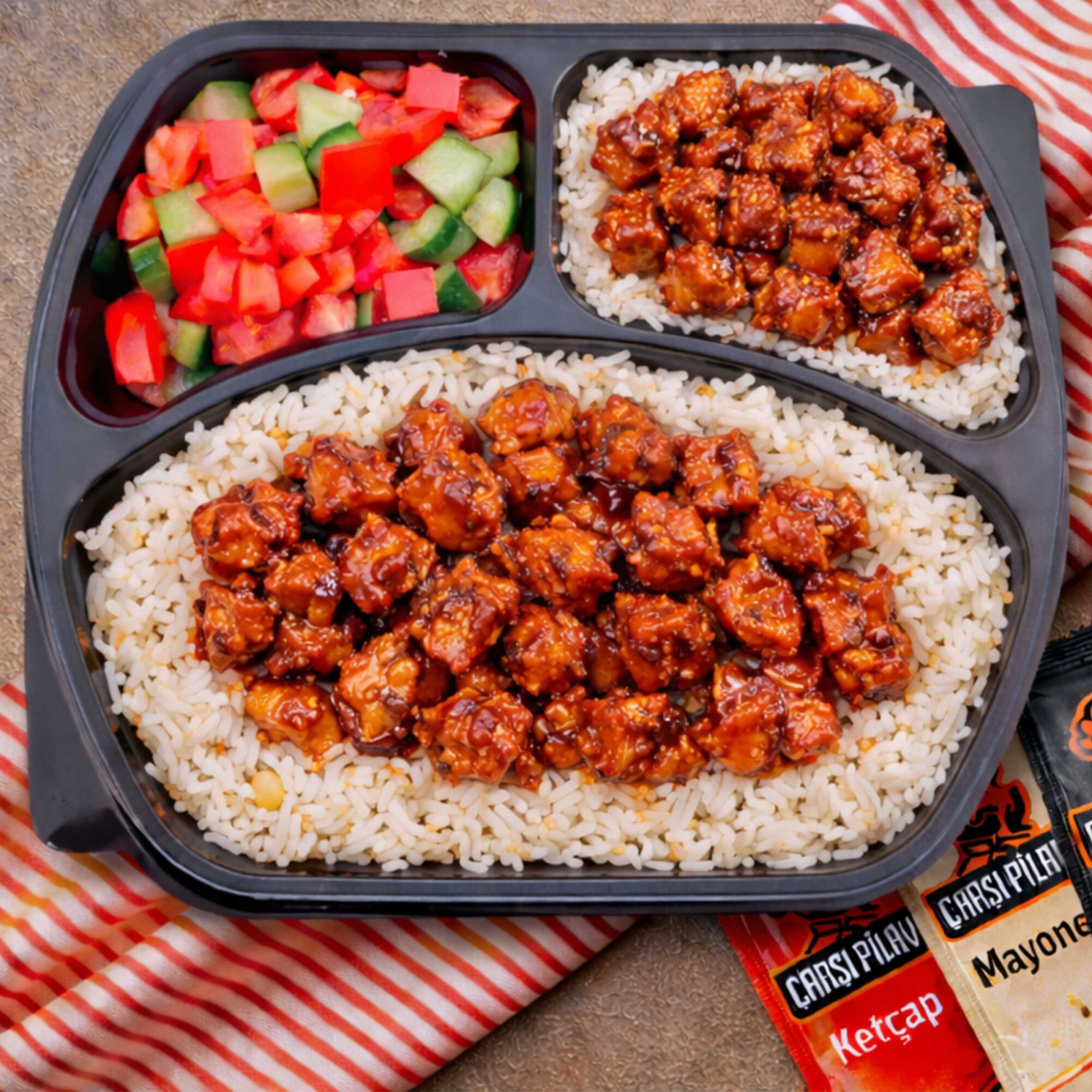 1.5 Acı Soslu Tavuk Pilav