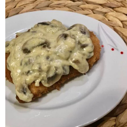 Tavuk Şnitzel Kremalı Mantar Soslu