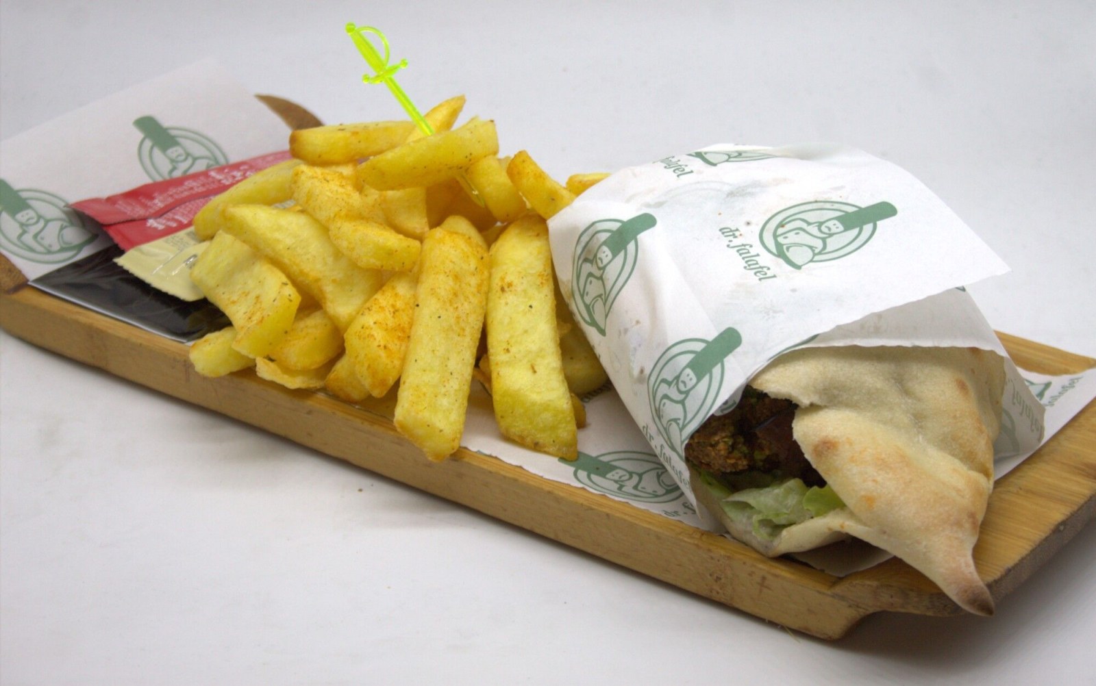 Falafel Pita Sandviç Menü