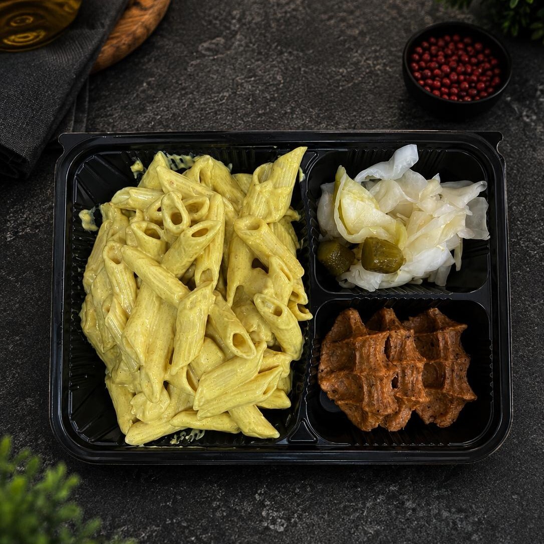 Köri Soslu Tavuklu Makarna