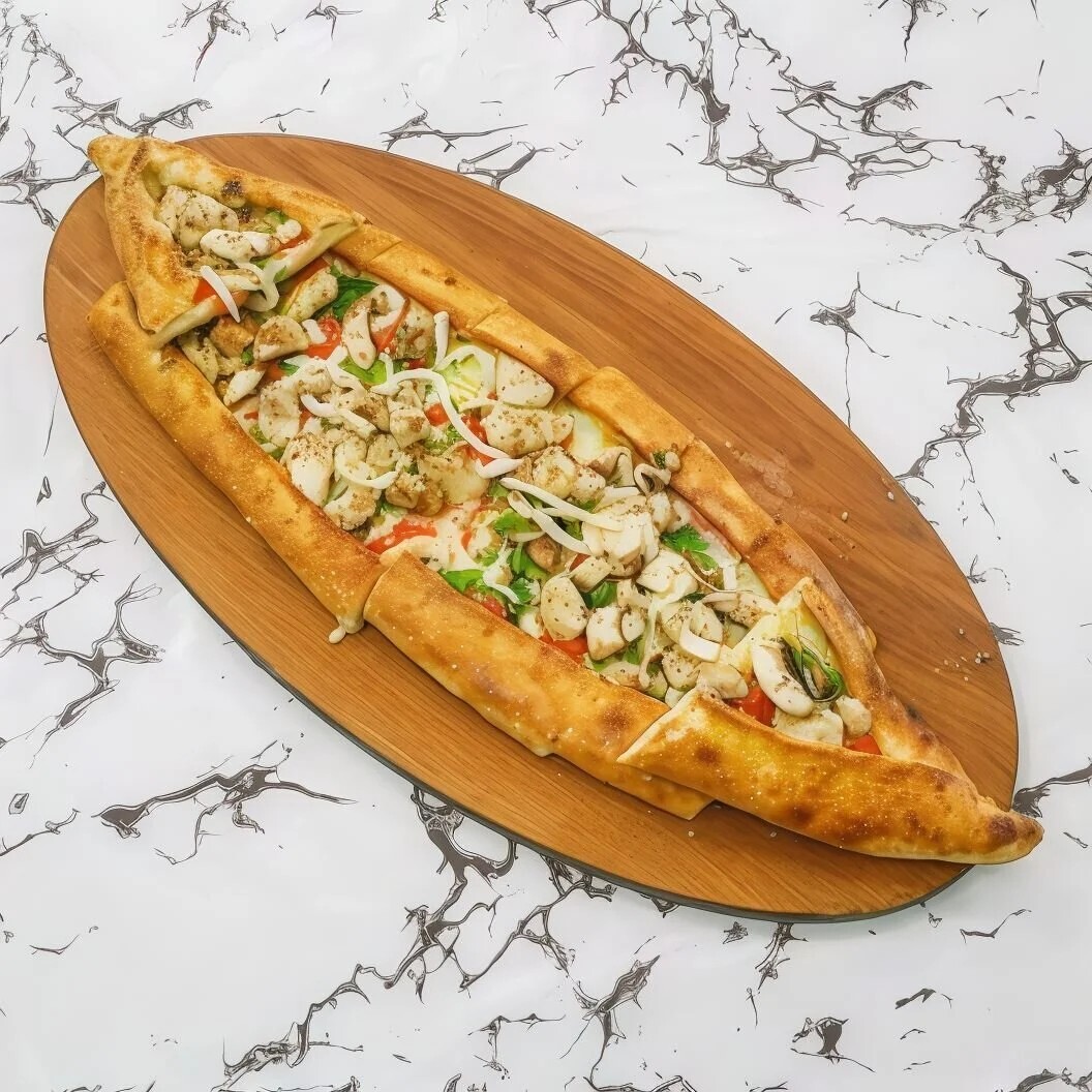 Mantarlı Kaşarlı Pide