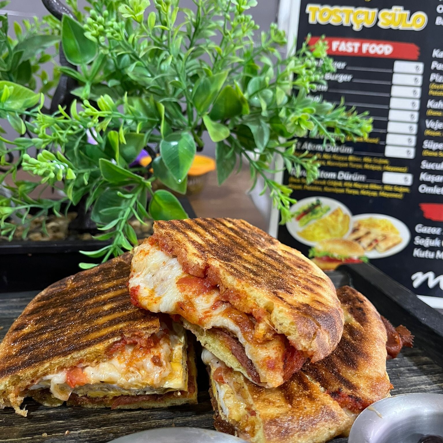Special Kahvaltı Tost(Bazlama Ekmeği)
