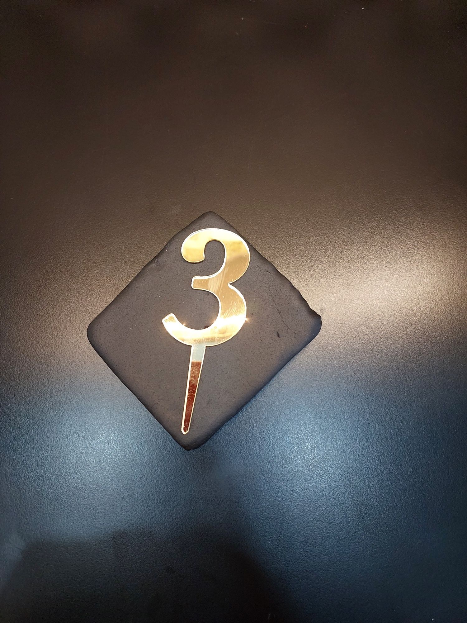 3 Rakamı Gold Pleksi