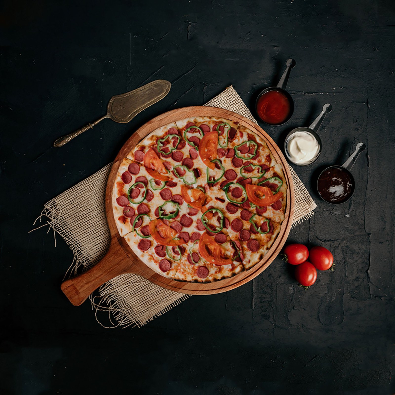 Sosisli Pizza (Küçük Boy)
