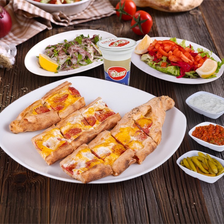 Sucuklu Yumurtalı Pide Menü