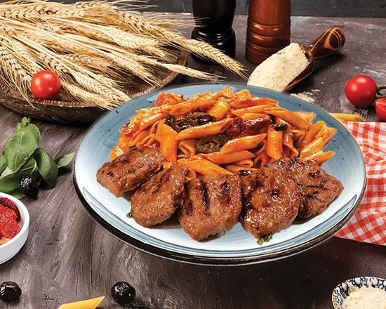 Izgara Köfteli Soslu Penne