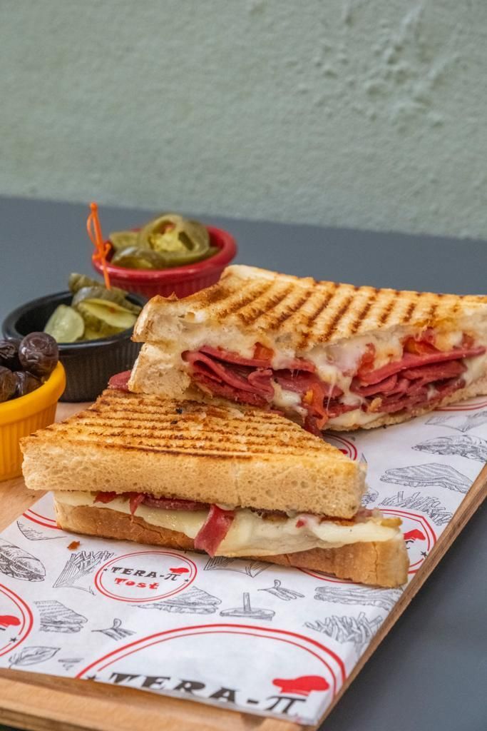 Ayvalık Tost