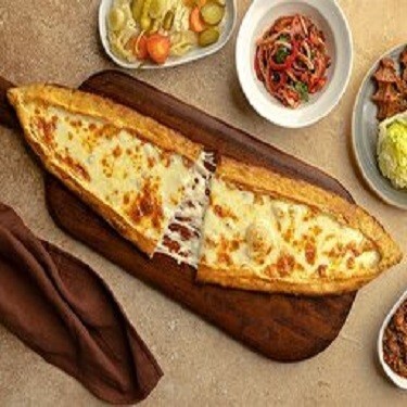 Sade Kaşarlı Pide