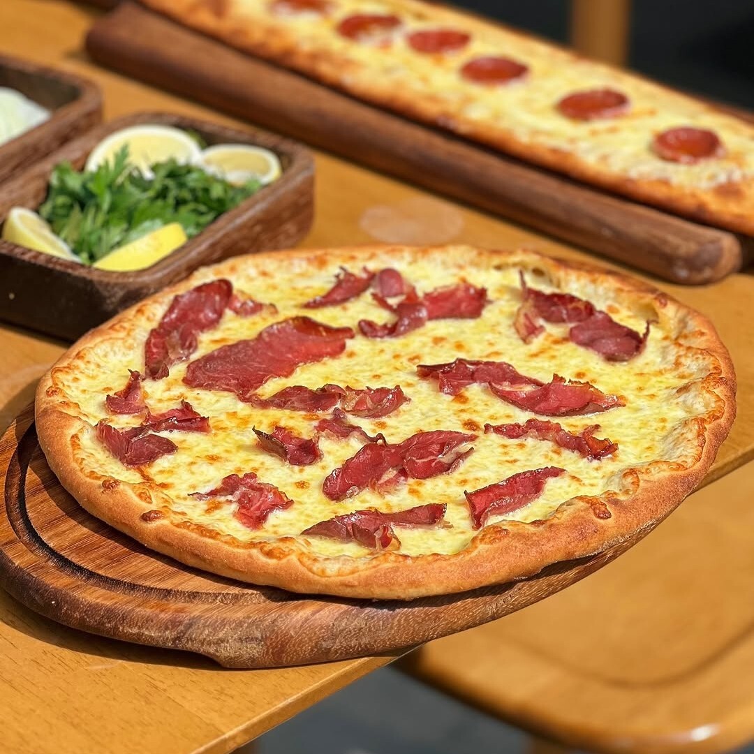 Pastırmalı Pide