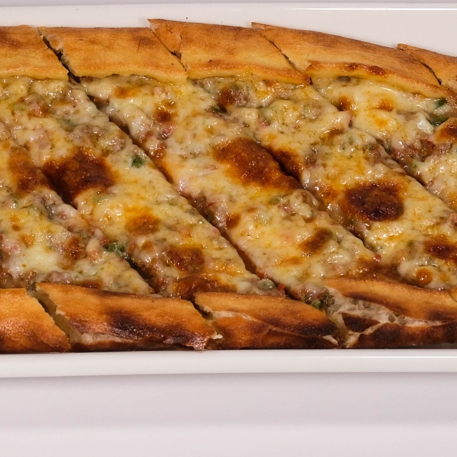 Kıymalı Kaşarlı Pide