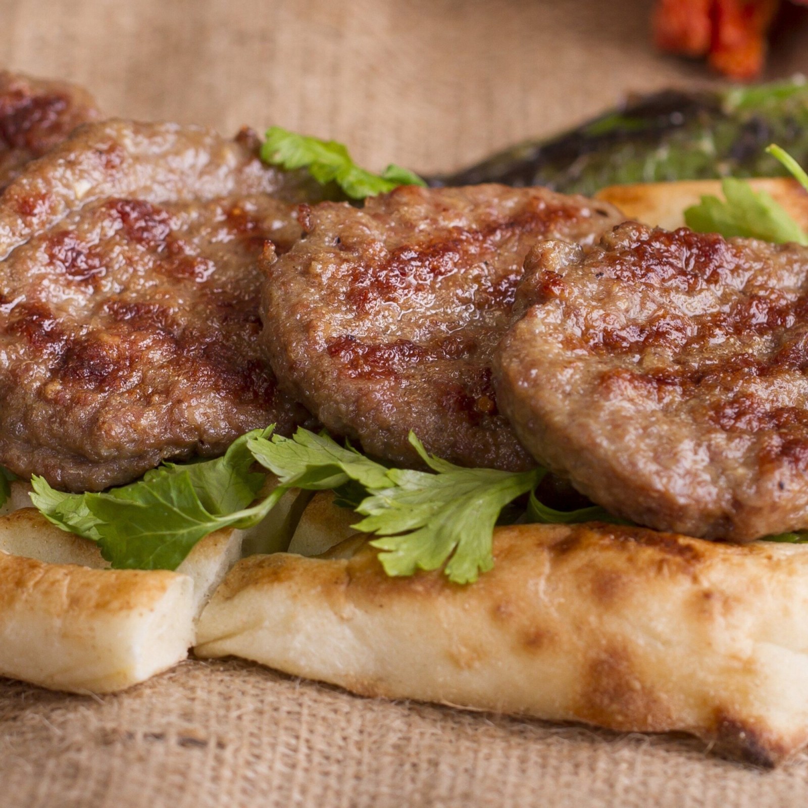 Ekmek Arası Köfte