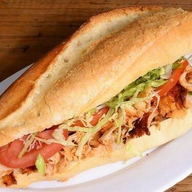 Üç Çeyrek Ekmek Tavuk Döner Ve Ayran