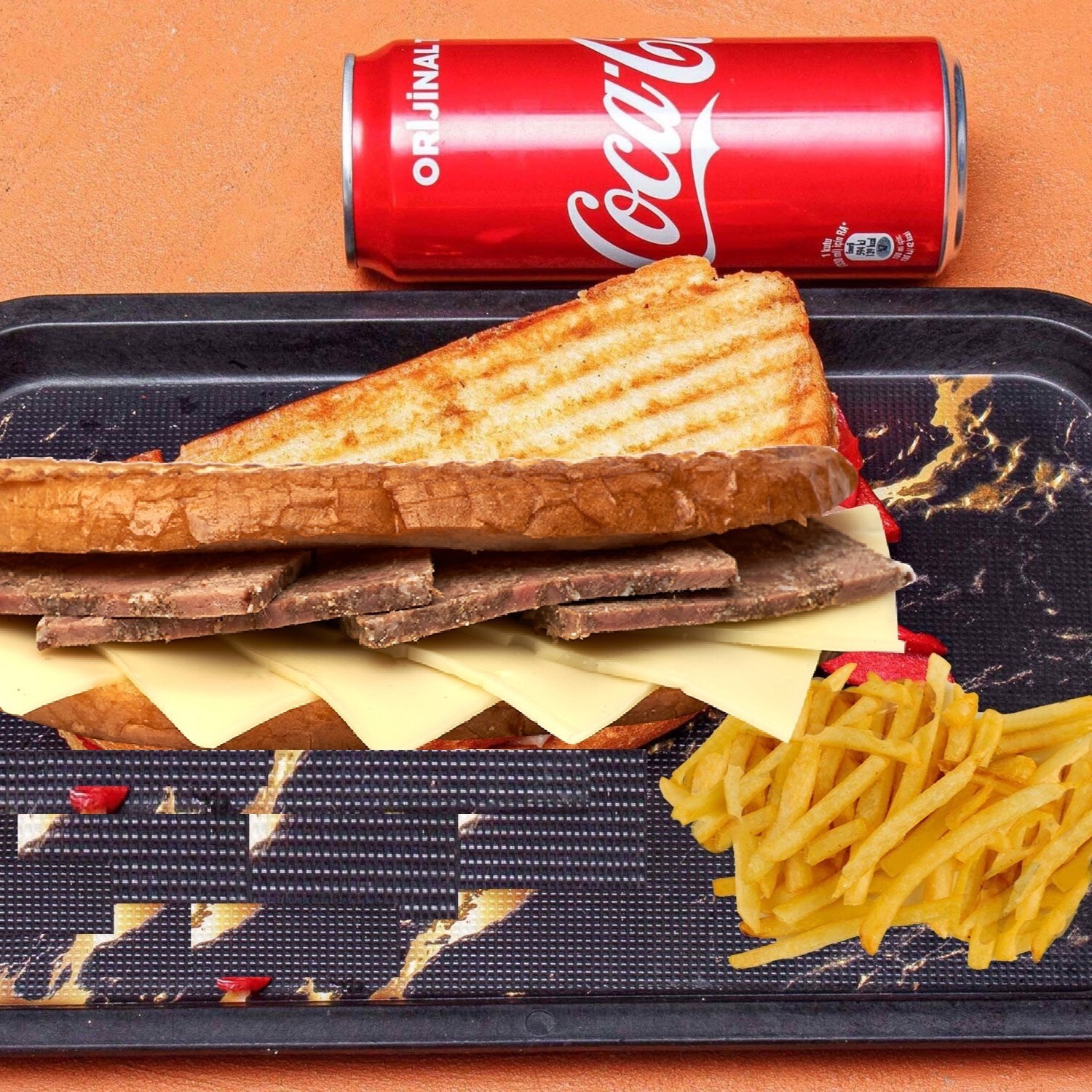 Kavurmalı Kaşarlı Tost Yarım+Patates Menü