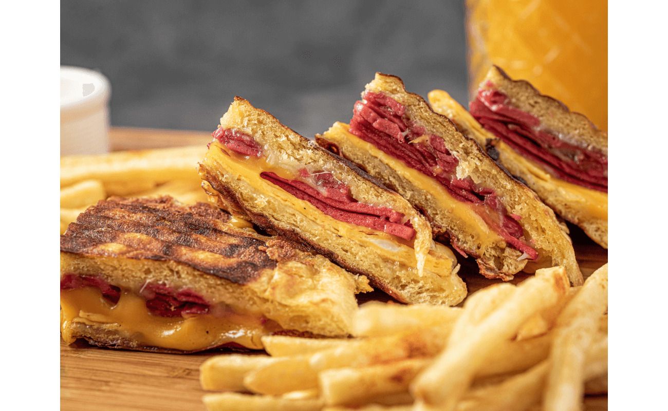 Karışık Bazlama Tost Menü