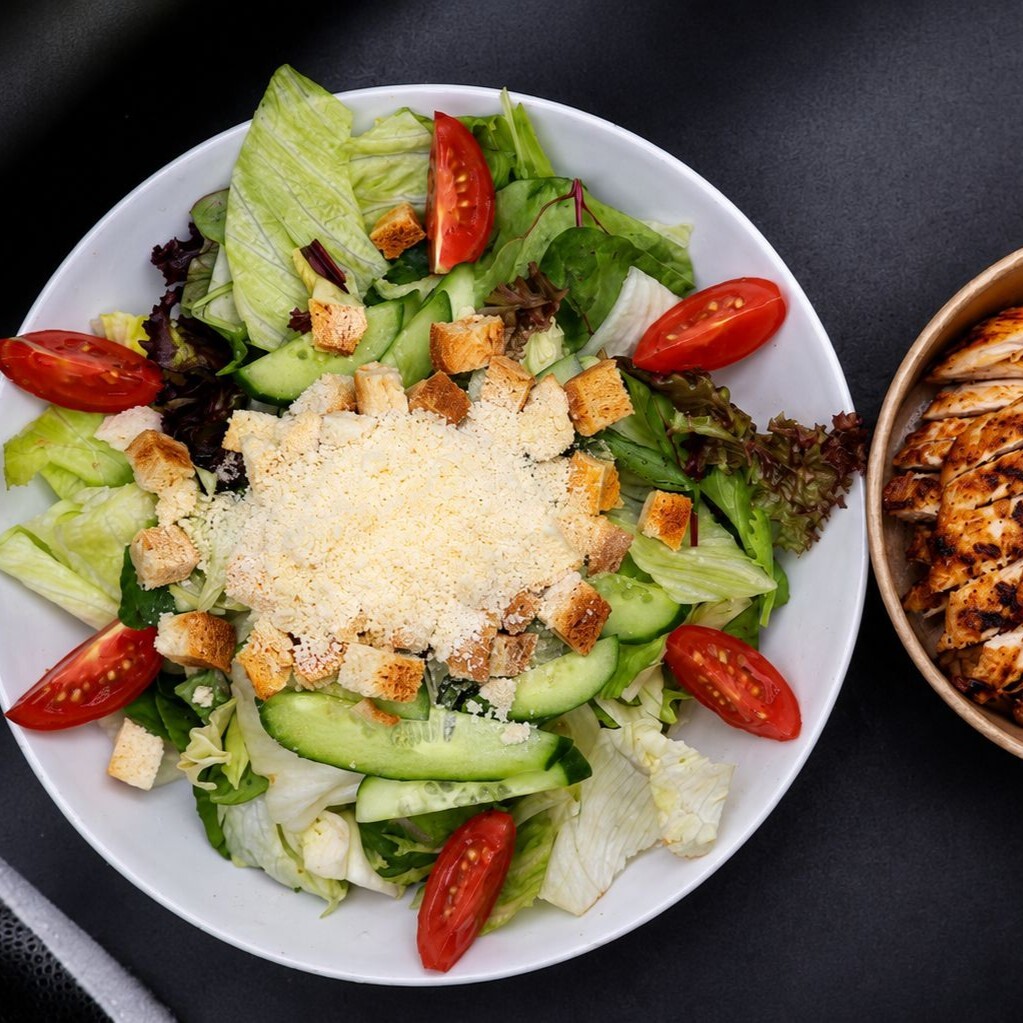 Tavuklu Sezar Salata