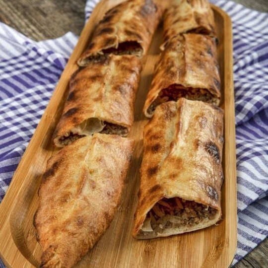 Kapalı Kıymalı Pide