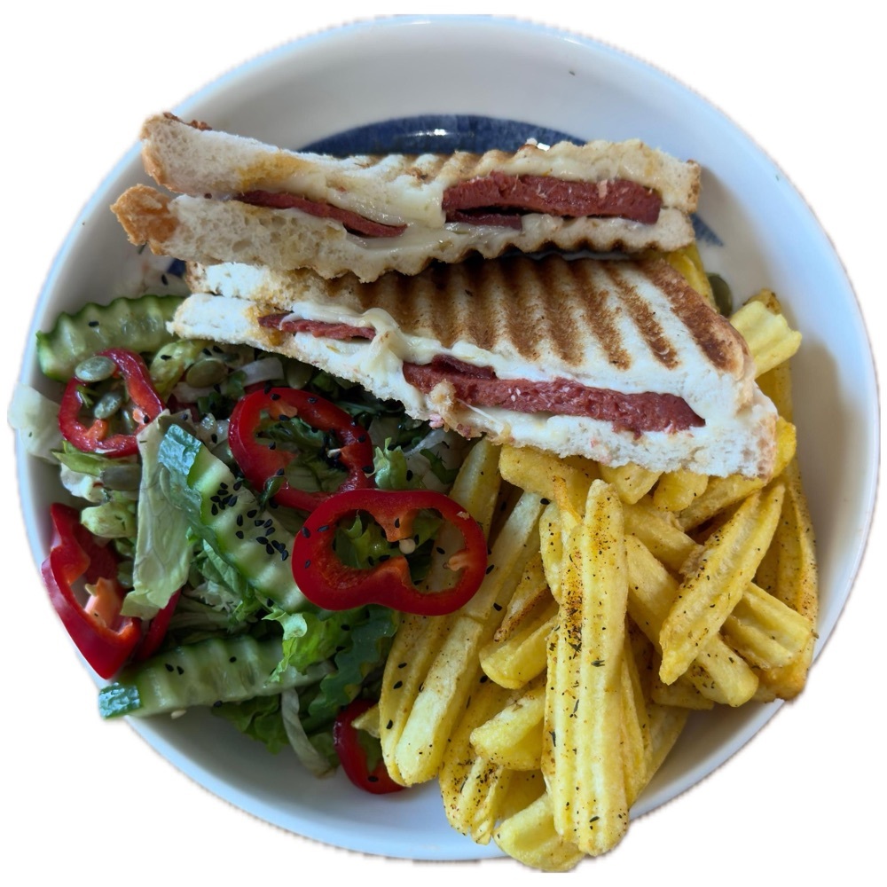 Dana Sucuklu Peynirli Tost