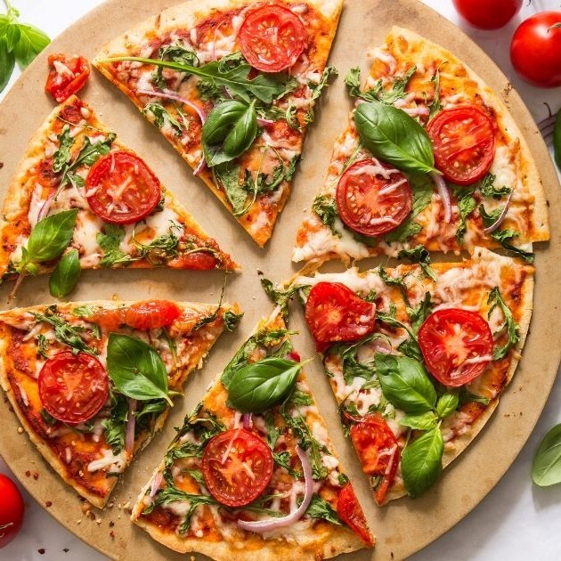 Vejetaryen Sebzeli Pizza